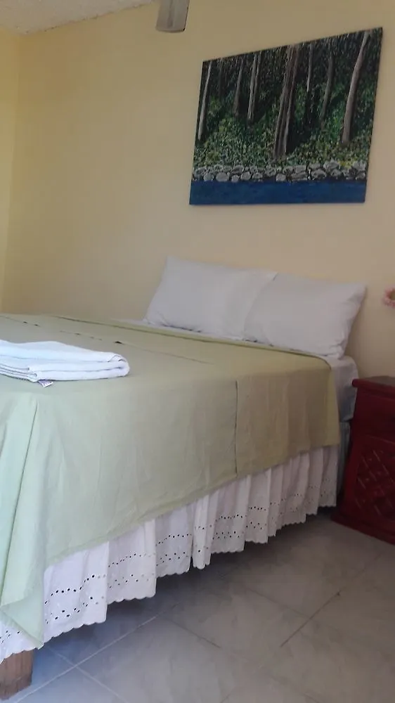 Grand Hostel Cancun Puerto Morelos Pensión