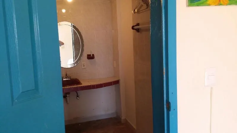 *** Pensión Grand Hostel Cancun Puerto Morelos México