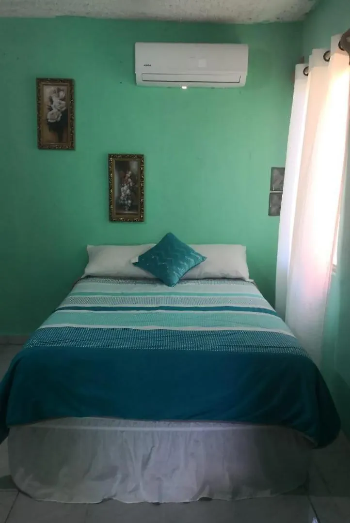 Pensión Grand Hostel Cancun Puerto Morelos